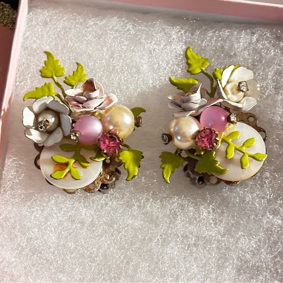 Floral Pearl and Pink Earrings - Picture 3 of 11